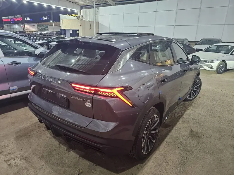 Discover undefined undefined Exterior Interior Images.Find all aspects and details of cars.