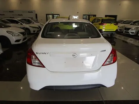Discover undefined undefined Exterior Interior Images.Find all aspects and details of cars.