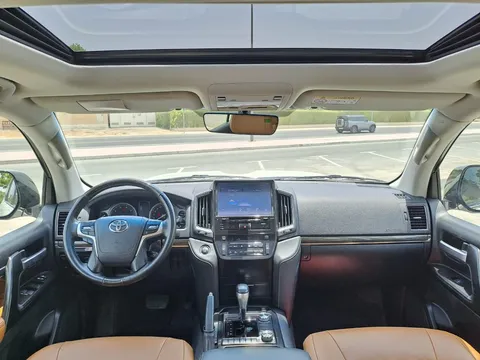 Toyota Land Cruiser 4.0L GXR GT 2021
