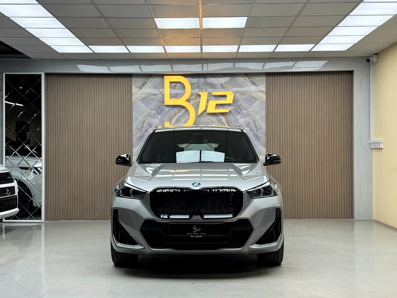 بي أم دبليو X1 2023