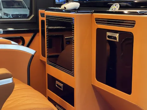 Discover undefined undefined Exterior Interior Images.Find all aspects and details of cars.