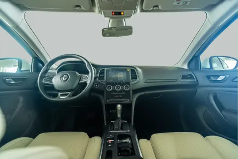 Discover undefined undefined Exterior Interior Images.Find all aspects and details of cars.