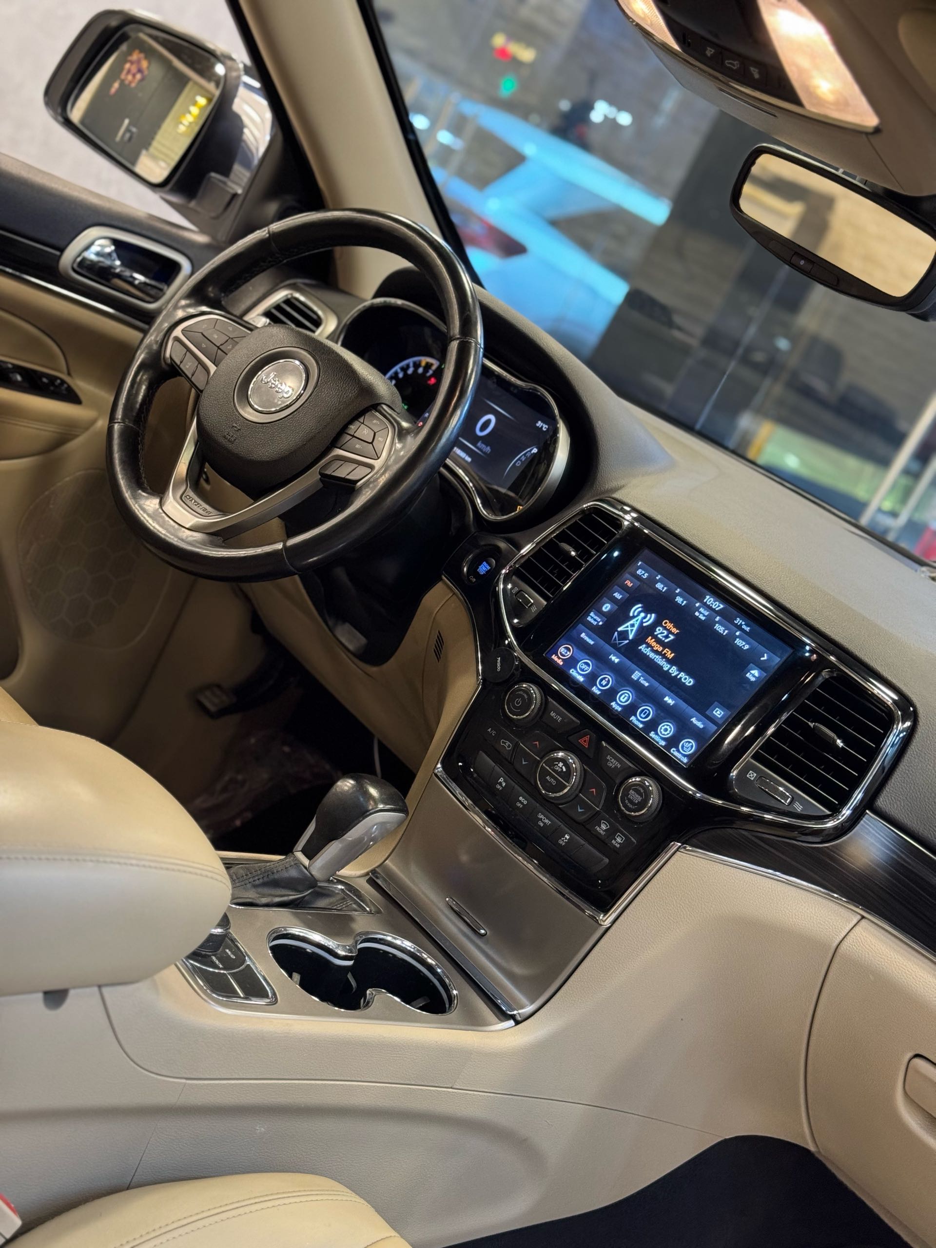 جيب جراند شيروكي 2020