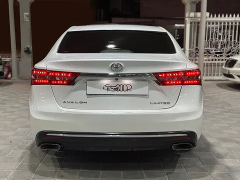 Discover undefined undefined Exterior Interior Images.Find all aspects and details of cars.