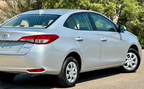 Toyota Yaris Sedan 1.5L SE 2022