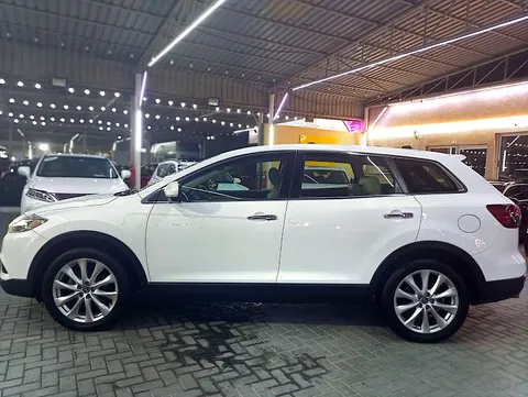 Discover undefined undefined Exterior Interior Images.Find all aspects and details of cars.