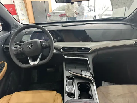 Discover undefined undefined Exterior Interior Images.Find all aspects and details of cars.