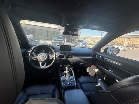 Discover undefined undefined Exterior Interior Images.Find all aspects and details of cars.
