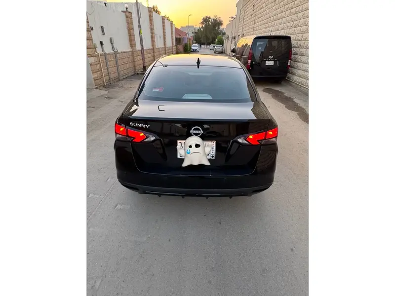 Nissan Sunny 2024