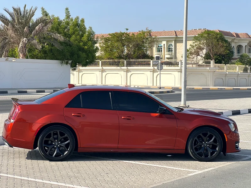 Chrysler 300C 2021