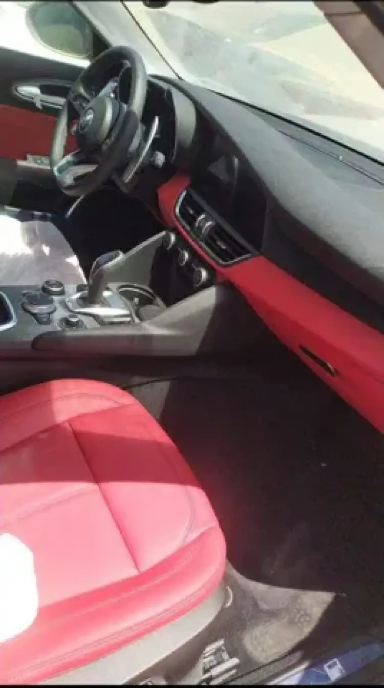 alfa-romeo giulia image Alfa Romeo Giulia Veloce 2021