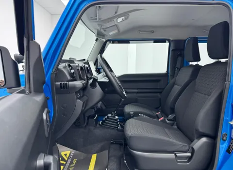 Suzuki Jimny M/T 2023