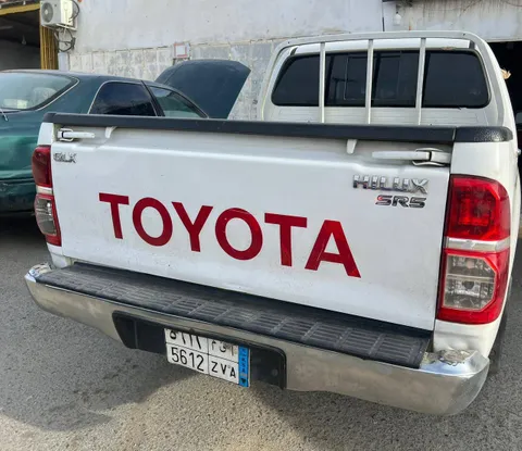 Toyota Hilux 2015