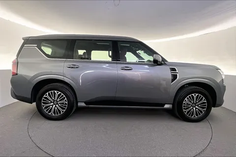 Discover undefined undefined Exterior Interior Images.Find all aspects and details of cars.