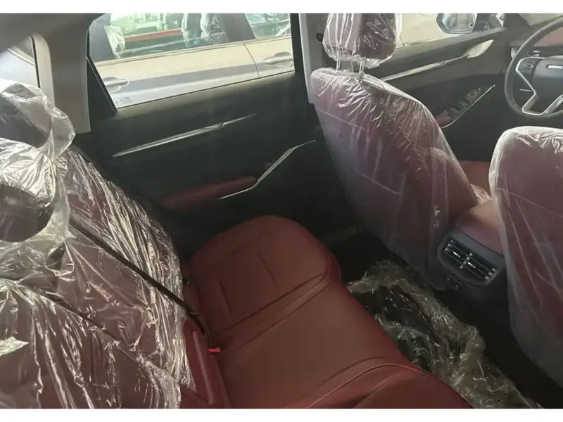 Discover undefined undefined Exterior Interior Images.Find all aspects and details of cars.