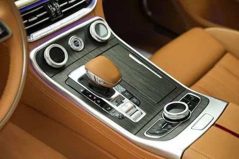 New Hongqi H9 2023