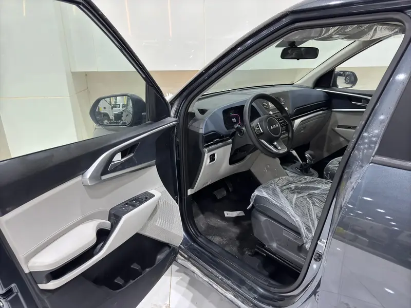 KIA Carens 2024
