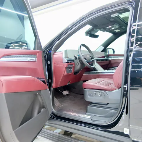 New Cadillac Escalade 6.2L Premium Luxury Platinum 2025