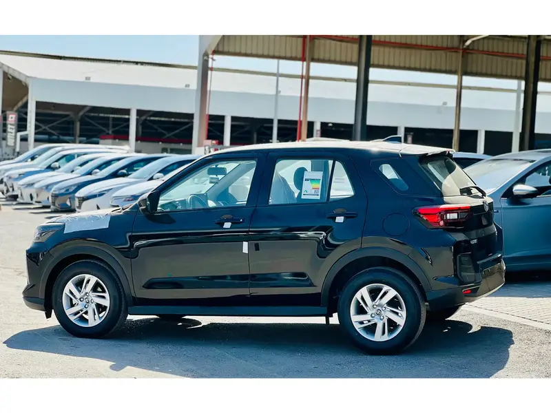 Discover undefined undefined Exterior Interior Images.Find all aspects and details of cars.