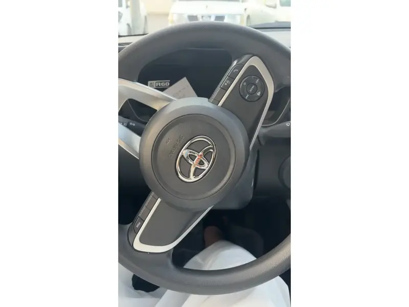 Discover undefined undefined Exterior Interior Images.Find all aspects and details of cars.