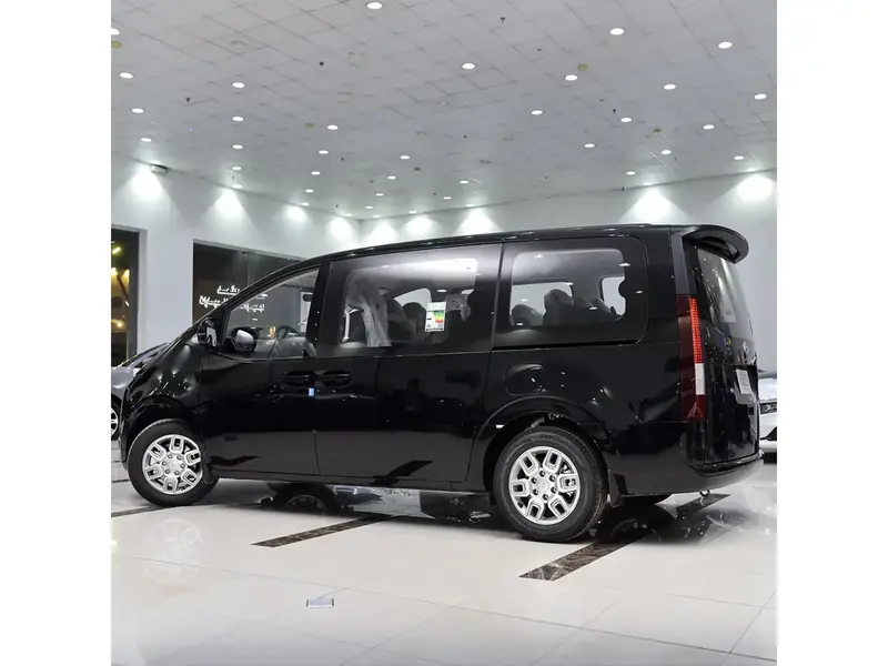 Hyundai Staria 2025