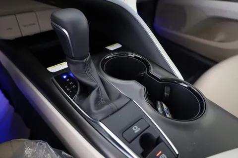 New Toyota Camry 2.5L GLE 204 HP 2023