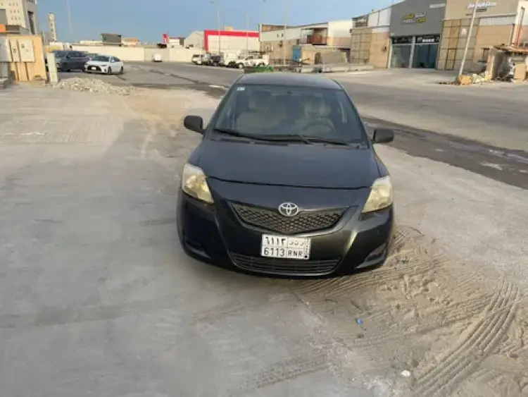 toyota toyota-yaris image Toyota Yaris 2013