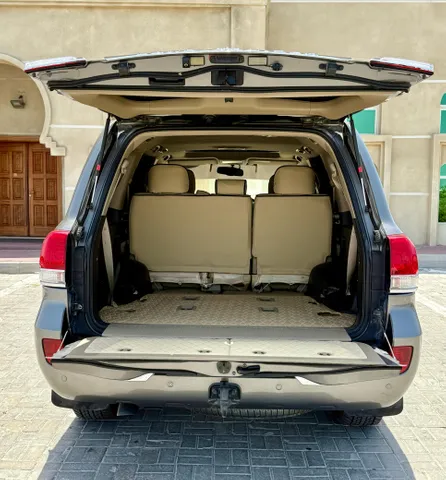 Toyota Land Cruiser 4.0 GXR 2011