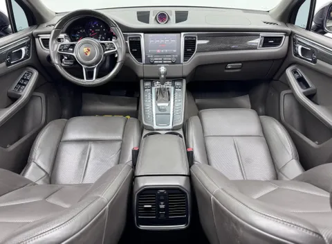 Porsche Macan GTS 2017