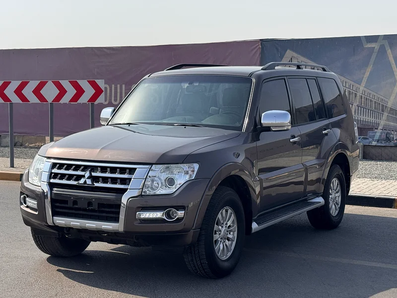 Mitsubishi Pajero 2015