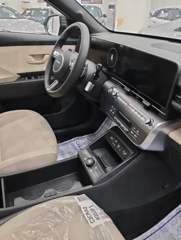 Discover undefined undefined Exterior Interior Images.Find all aspects and details of cars.