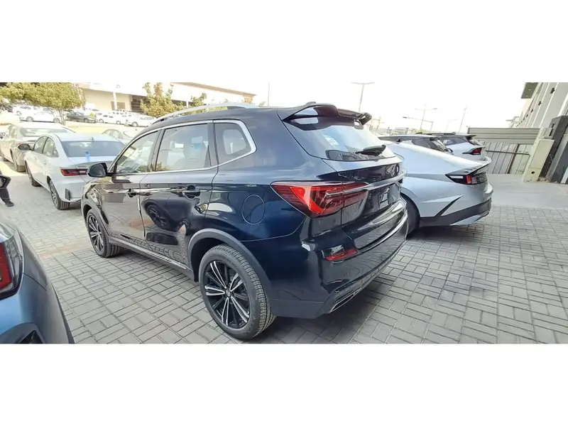 Discover undefined undefined Exterior Interior Images.Find all aspects and details of cars.