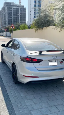 Hyundai Elantra 2.0L Base 2017
