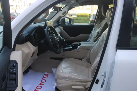 New Toyota Land Cruiser 4.0L GX 2024