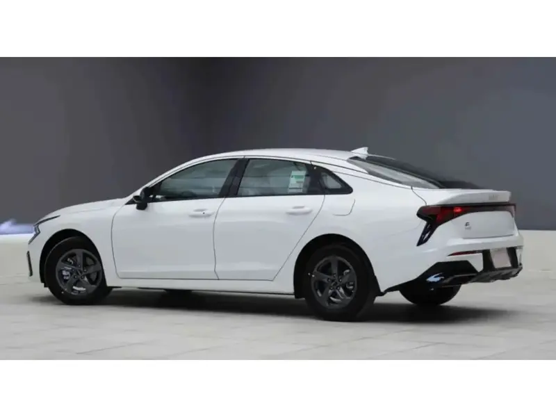 Discover undefined undefined Exterior Interior Images.Find all aspects and details of cars.