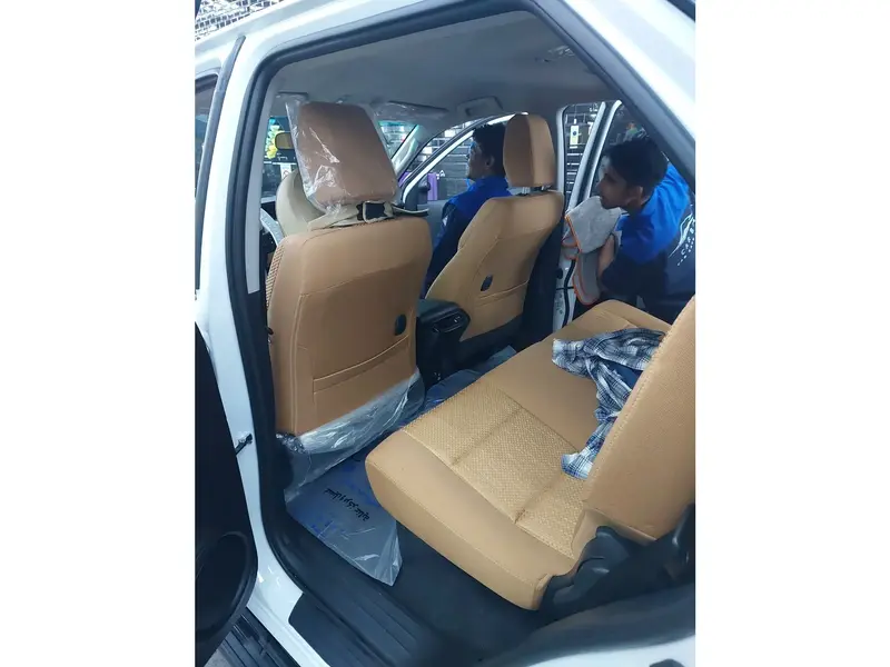 Discover undefined undefined Exterior Interior Images.Find all aspects and details of cars.