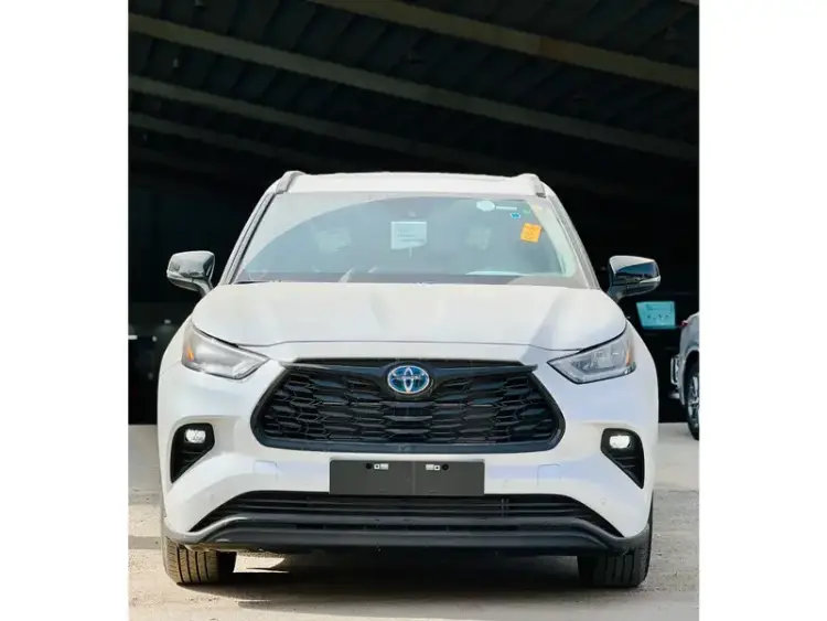 toyota toyota-highlander image Toyota Highlander 2024