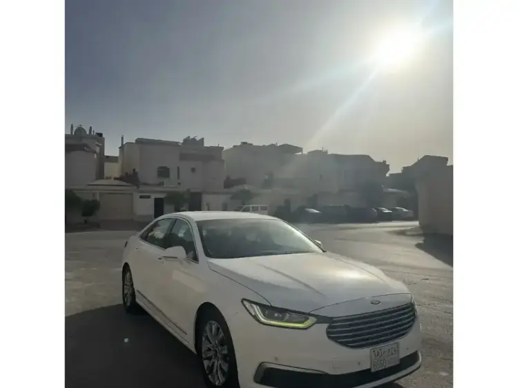 Ford Taurus 2020