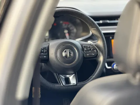 Discover undefined undefined Exterior Interior Images.Find all aspects and details of cars.