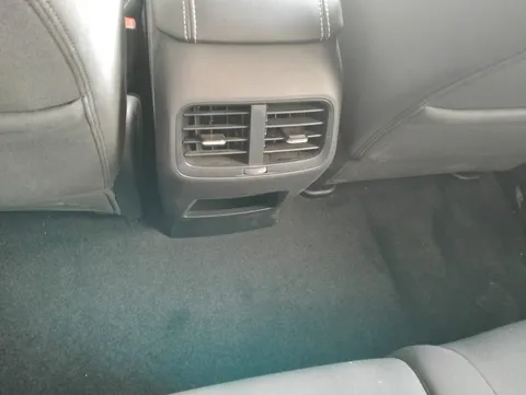Discover undefined undefined Exterior Interior Images.Find all aspects and details of cars.
