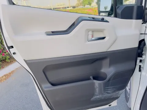 New Toyota Hiace 3.5L Commuter GL 13 seater A/T 2024