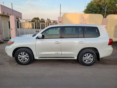 Toyota Land Cruiser 2012