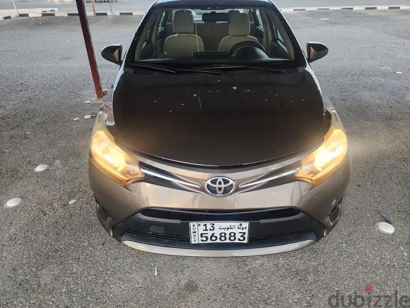 تويوتا يارس 2015