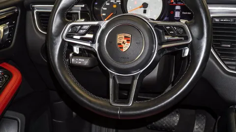 Discover undefined undefined Exterior Interior Images.Find all aspects and details of cars.