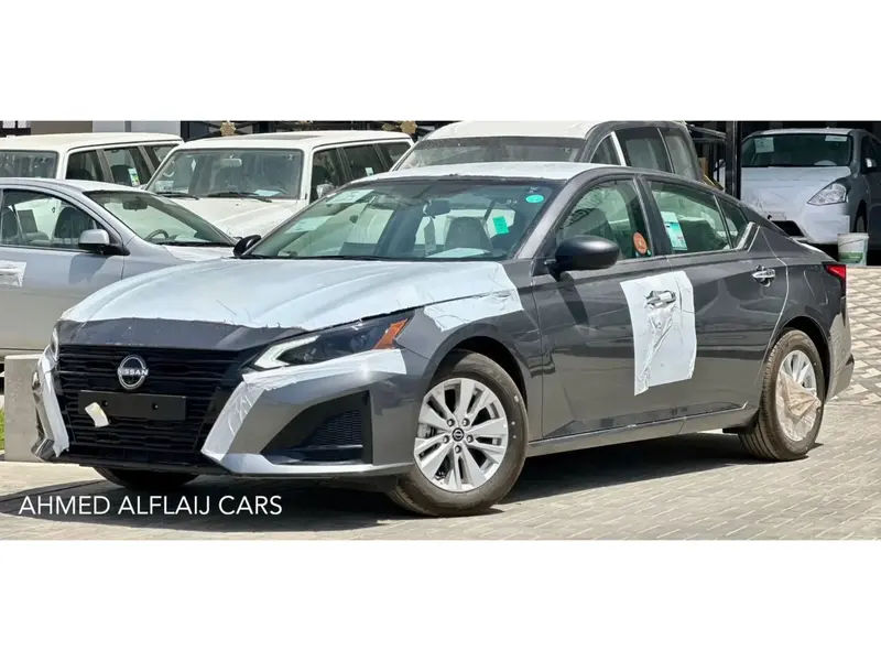 Nissan Altima 2024