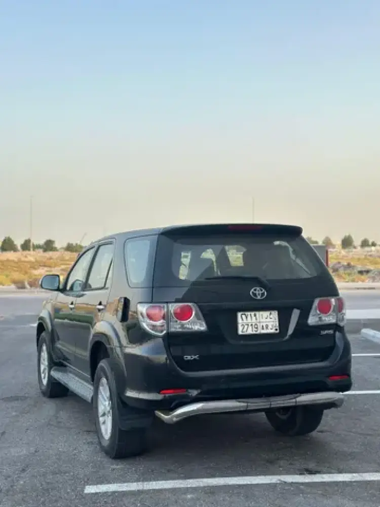 toyota toyota-fortuner image Toyota Fortuner 2014