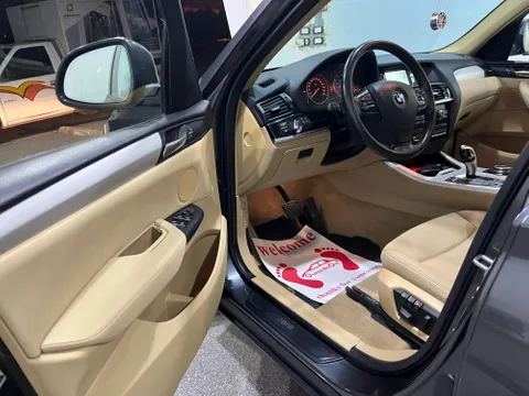 Discover undefined undefined Exterior Interior Images.Find all aspects and details of cars.