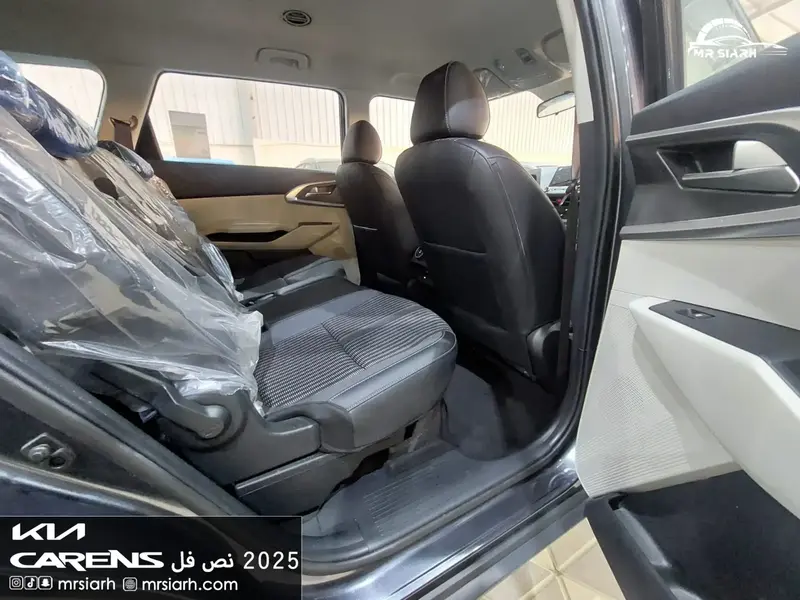 KIA Carens 2025