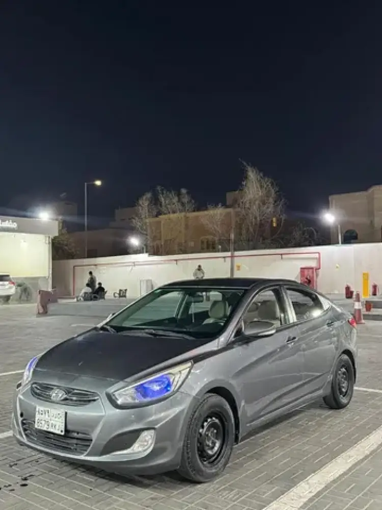 hyundai hyundai-accent image Hyundai Accent 2015