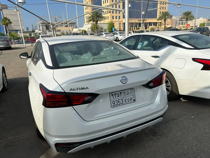 Nissan Altima 2022